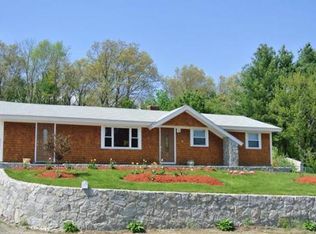 18 Skilton Ln, Burlington, MA 01803
