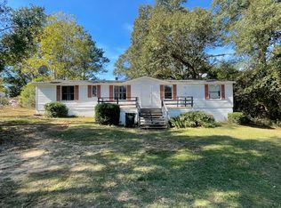 22 Forest Hill Dr, Phenix City, AL 36869