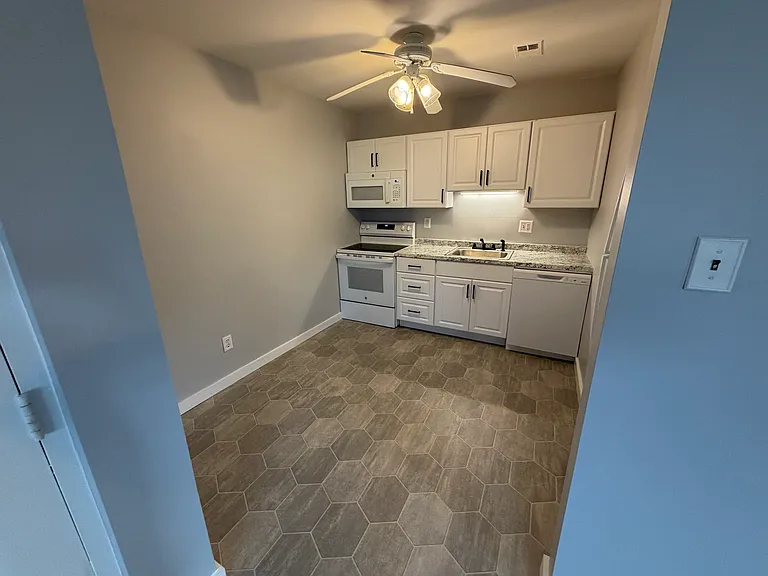 3215 Tom Sweeney Dr #C — Photo 1
