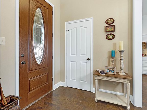 3rd image of 1006 Millstone Ln