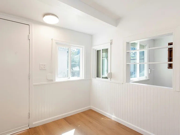 3757 York Blvd — Photo 13