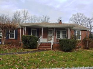 228 Cragmont Rd, Black Mountain, NC 28711