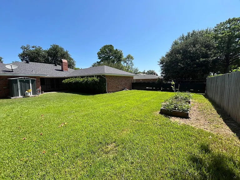 601 Rock Hollow Dr — Photo 26