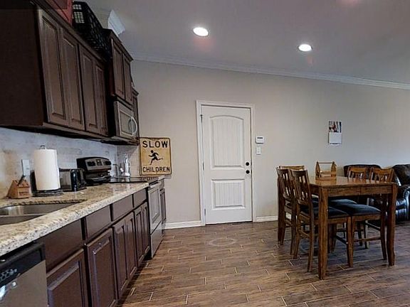 3rd image of 300 Poplar St #A