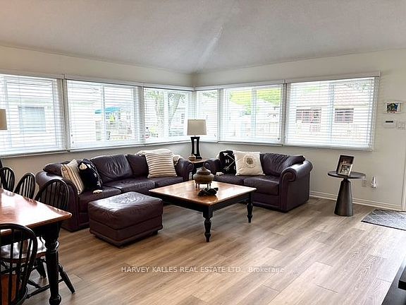 5th image of 1139 Claver Ave #9