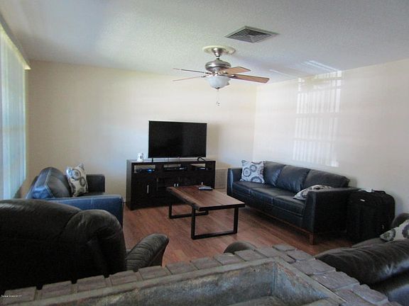 3rd image of 605 Tulane Ave