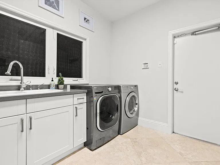 3001 Jasmine Ct — Photo 41