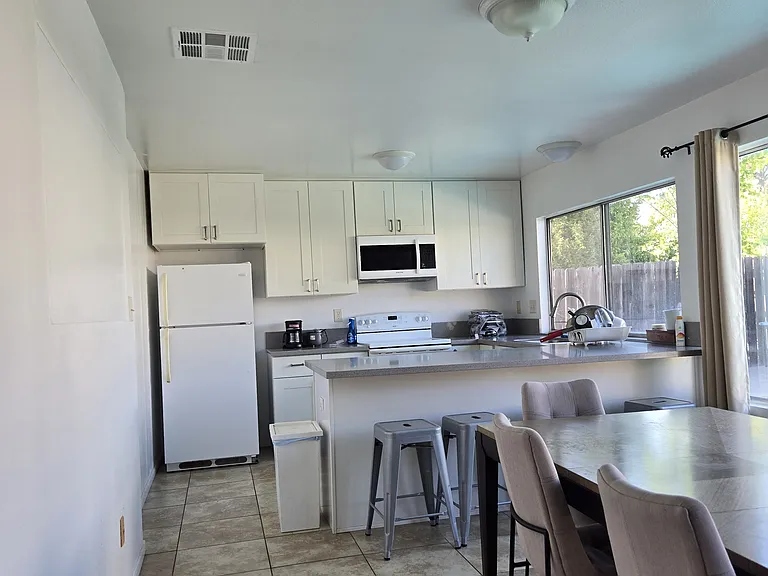 6321 Benhurst Ct — Photo 5