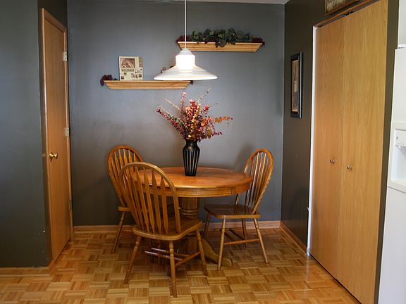 4th image of 2019 Orchard Ln