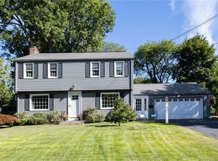 83 Hartwell Rd, West Hartford, CT 06117