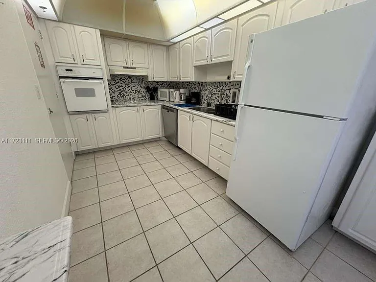 4001 S Ocean Dr #10D — Photo 29