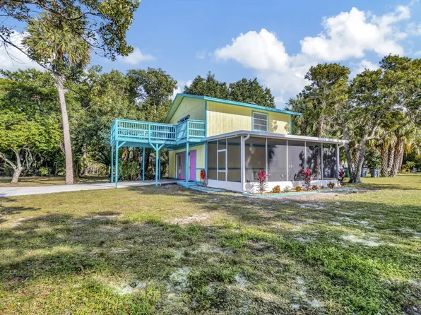 8225 S Indian River Dr #C, Fort Pierce, FL 34982