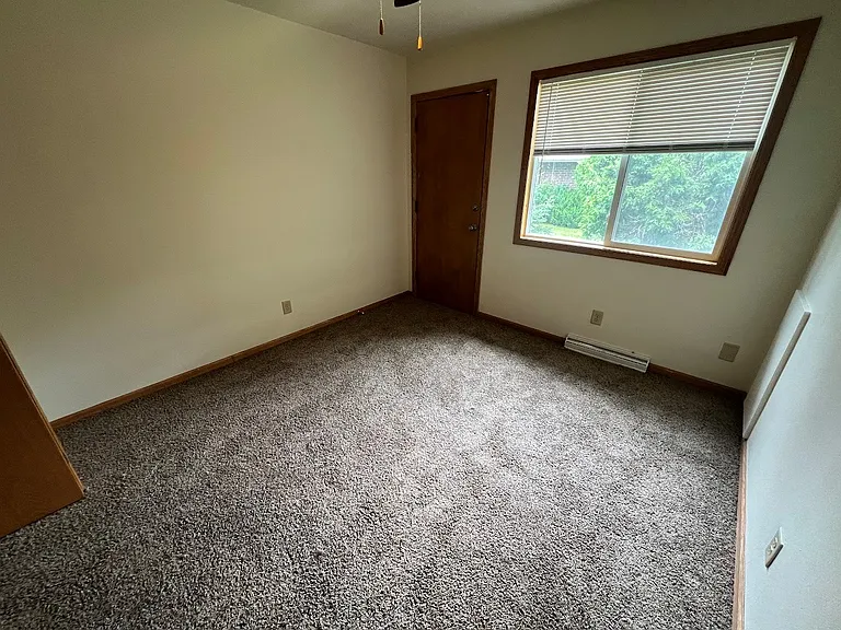 215 S Franklin St — Photo 9