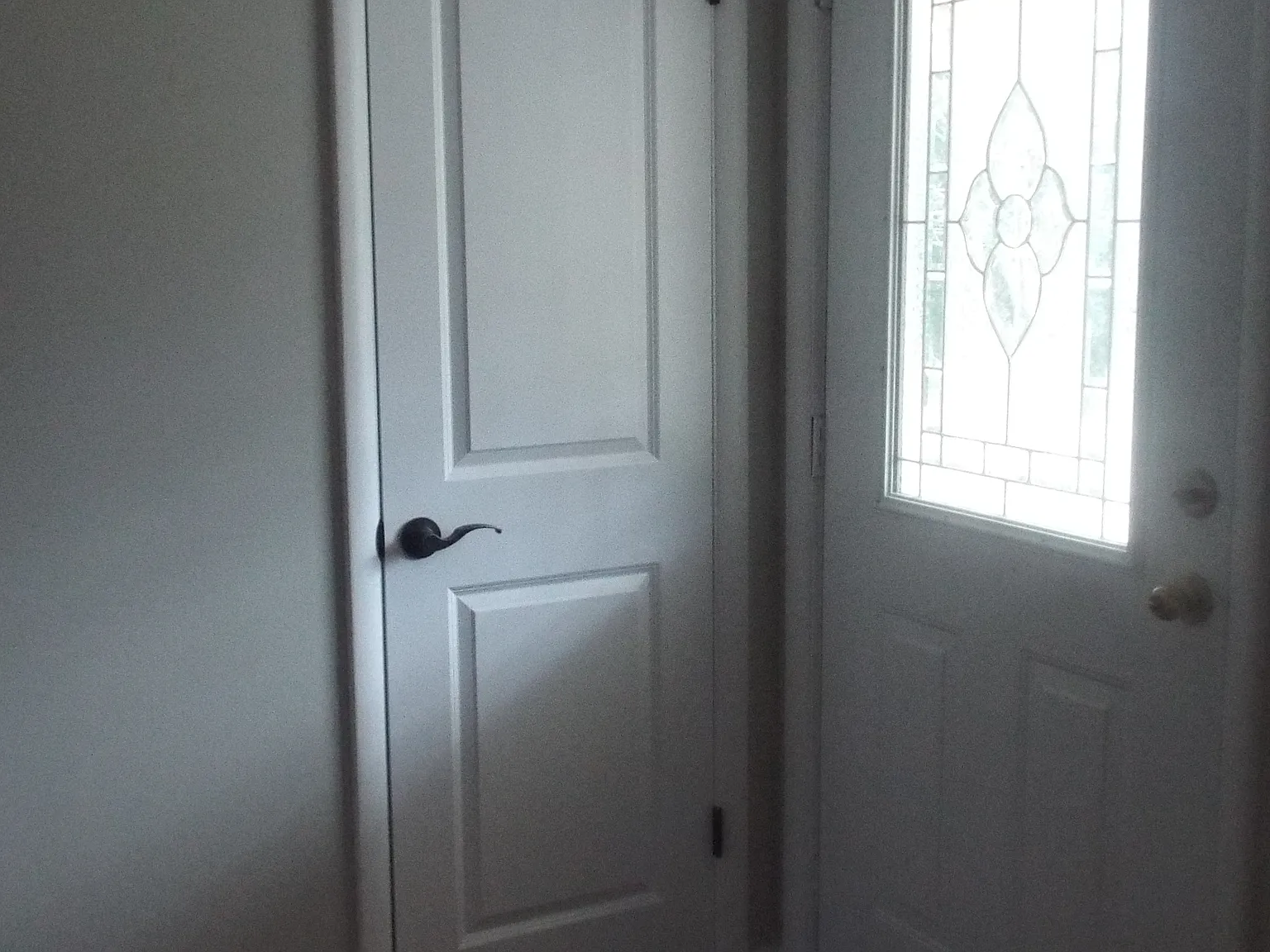3 bed, 1.5 bath, 1315 sqft, $2,600 — Photo 2