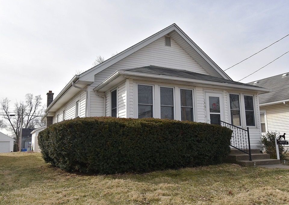 1st image of 1461 E Washington St