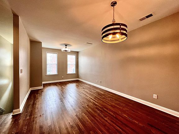 3rd image of 1154 Dean Hall Ln