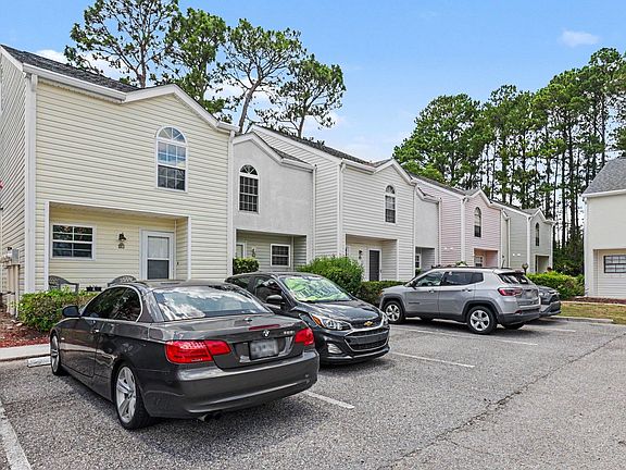 2nd image of 6703 Jefferson Pl. #B2