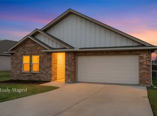 953 Ben Dr, Springtown, TX 76082