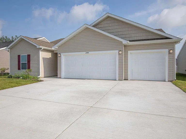 Avalon Bluffs — Photo 113