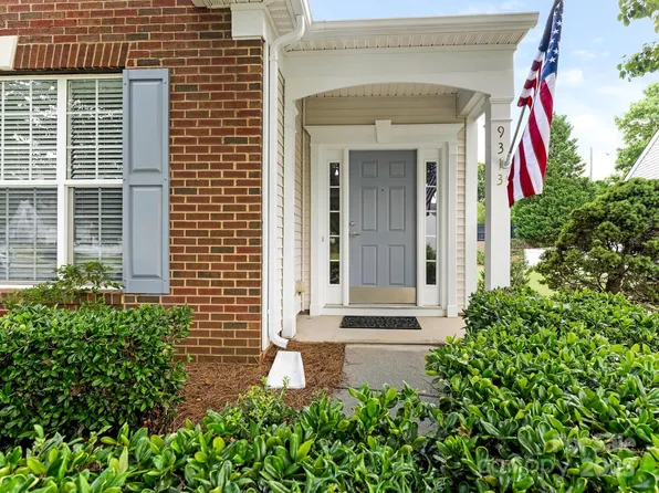9313 Arcola Ln, Charlotte, NC 28277
