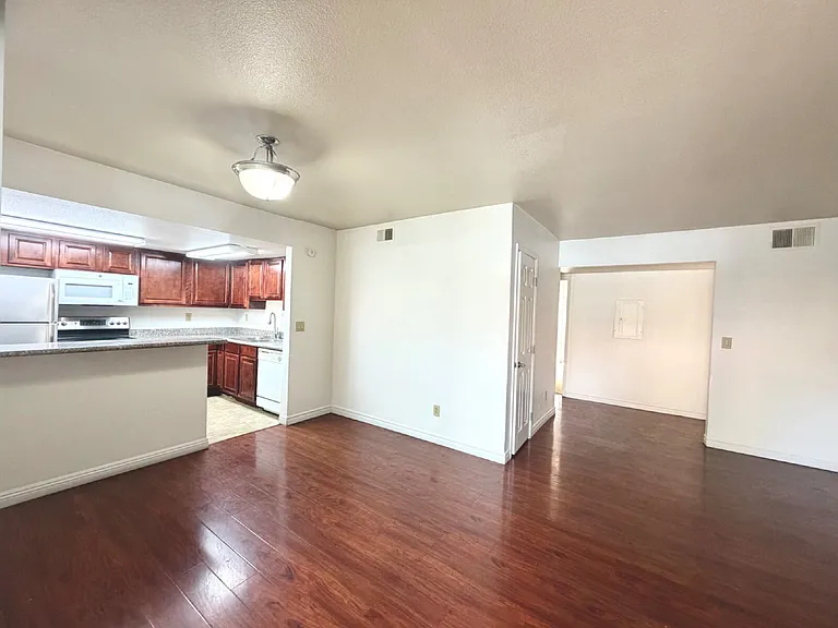 5493 Indian River Dr #375 — Photo 3