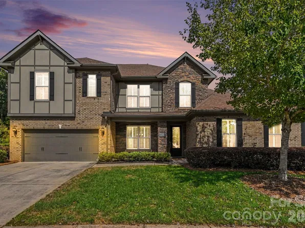 831 Tyne Dr, Fort Mill, SC 29715
