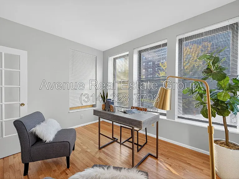 5559 Pershing Ave #1F — Photo 13