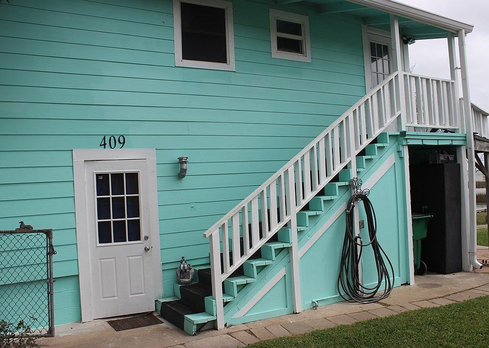 409 E Bayshore Dr Palacios TX Zillow Apartments for Rent in Palacios