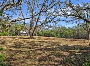 Irwin St E #8, Safety Harbor, FL 34695