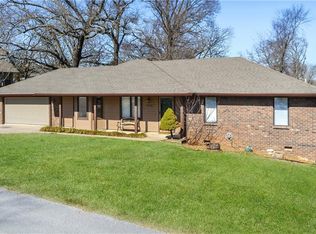 604 NW Park Dr, Bentonville, AR 72712