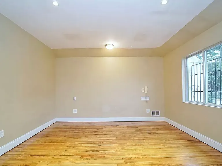 508 Delafield Ave #2 — Photo 10