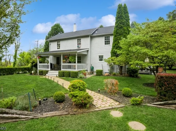 11 Snyders Ln, Oxford Twp., NJ 07863