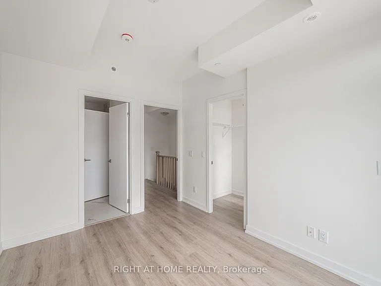 260 Finch Ave E #4 — Photo 17