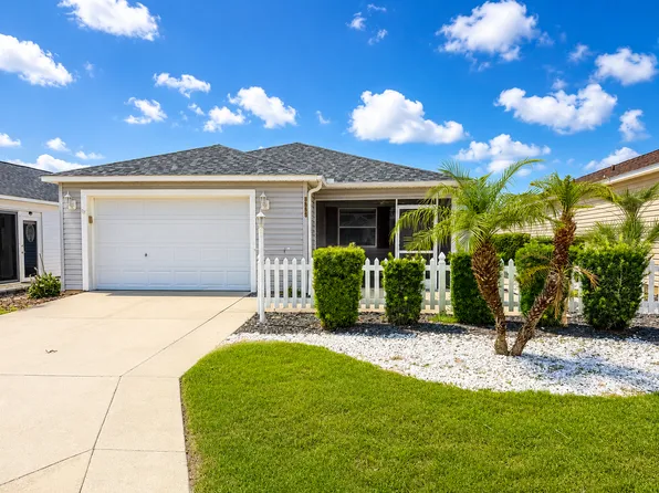 1835 Hallandale Ln, The Villages, FL 32162