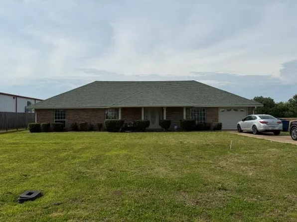 1141 McKnight Rd, Cleveland, MS 38732