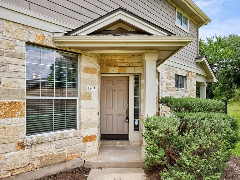 1900 Scofield Ridge Pkwy #1202 — Photo 26