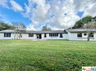 293 Stockade Dr, Victoria, TX 77905