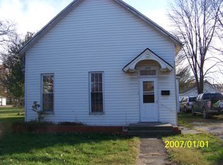 209 N Main St, Carrollton, IL 62016