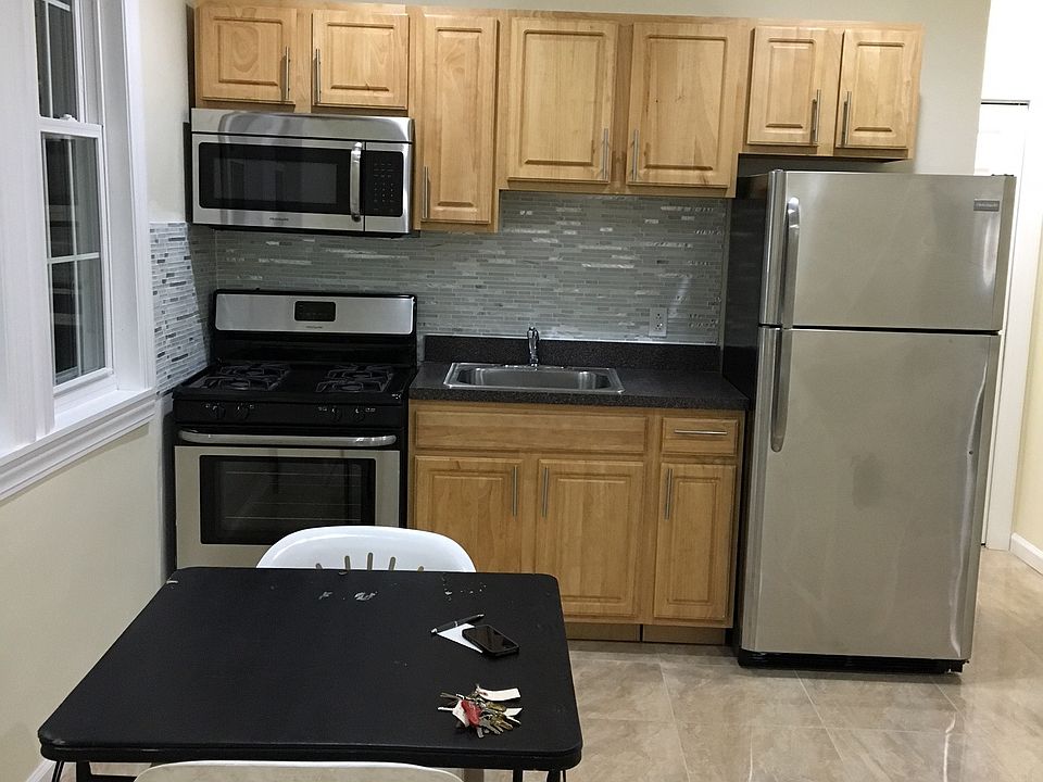 1st image of 2530 46th St #2