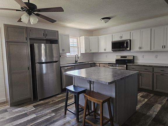 2nd image of 136 Township Road 1366