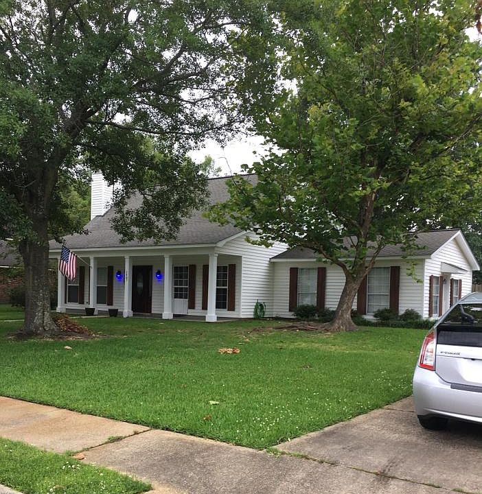 1st image of 1405 Roswell St
