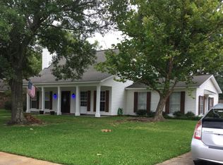 1405 Roswell St, Pascagoula, MS 39581