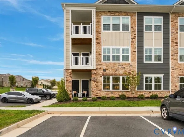 6725 Citory Way #102, Moseley, VA 23120