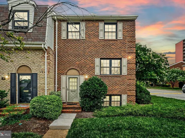 20 Theo Ln #20, Baltimore, MD 21204