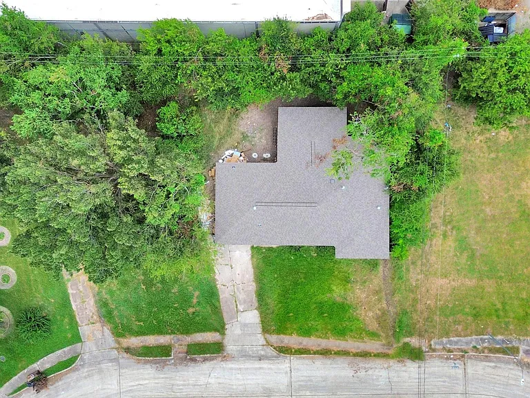 3743 Odin Ct — Photo 33