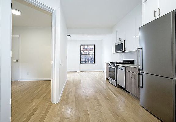 3rd image of 193 Bleecker St APT 9