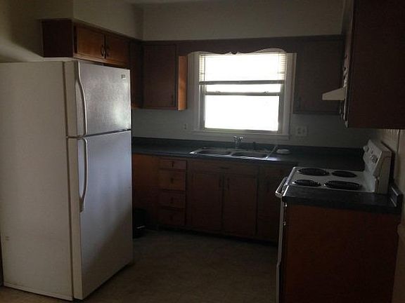 3rd image of 665 Anniston Dr #667