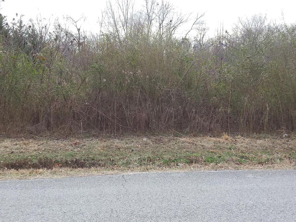 2nd image of 104 Kiowa Way