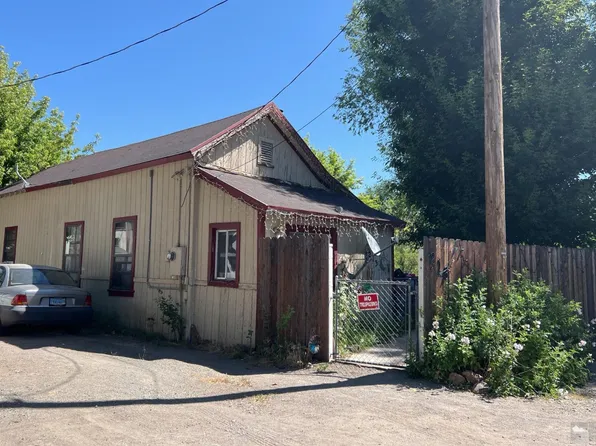 213 Willow St, Loyalton, CA 96118