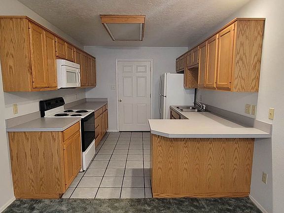 3rd image of 904 S Dallas Ave APT 3